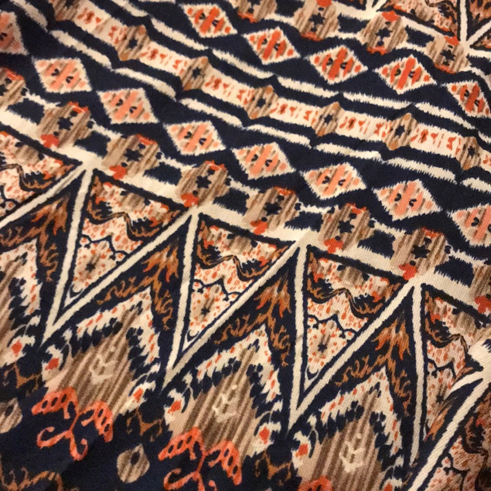 Patterned Dress - Picture 4 of 4